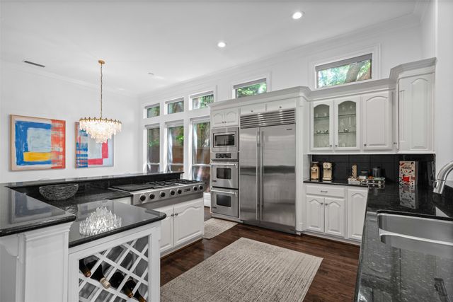 4111 Buena Vista Street, Dallas, TX 75204