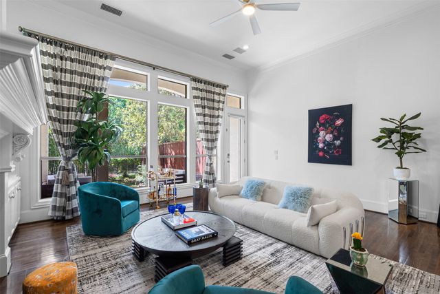 4111 Buena Vista Street, Dallas, TX 75204