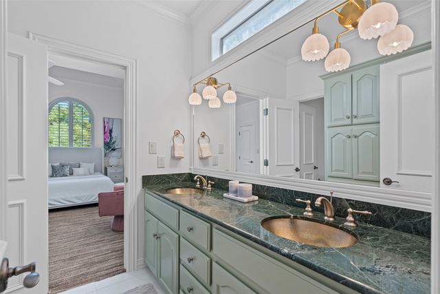 4111 Buena Vista Street, Dallas, TX 75204