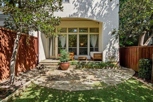 4111 Buena Vista Street, Dallas, TX 75204