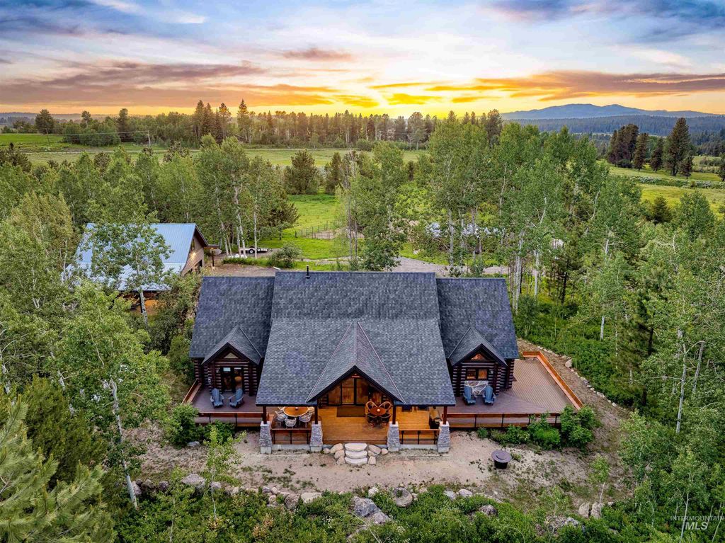 14051 Deerfield Road, McCall, ID 83638