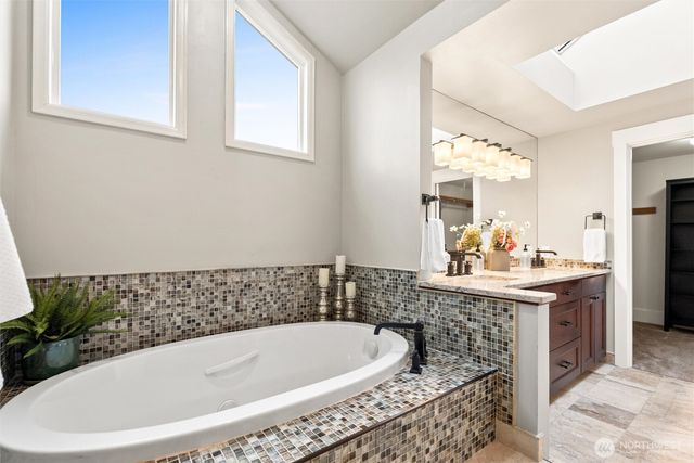 4613 NE 19th Street, Renton, WA 98059