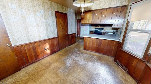 1231 Darren DR, Portsmouth, VA 23701