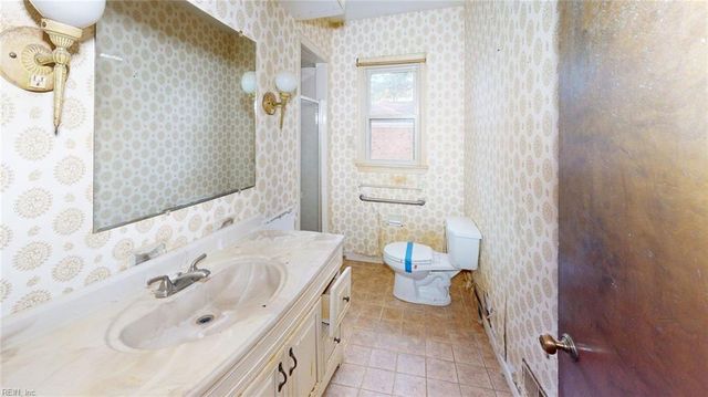 1231 Darren DR, Portsmouth, VA 23701