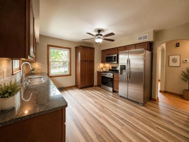 3124 S 40th STREET, Milwaukee, WI 53215
