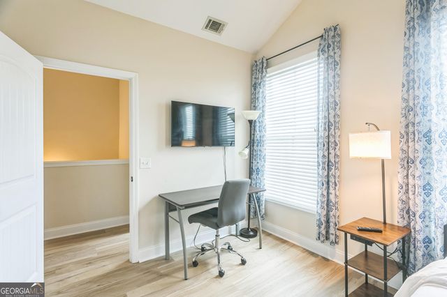 309 E 41st Street, Savannah, GA 31401