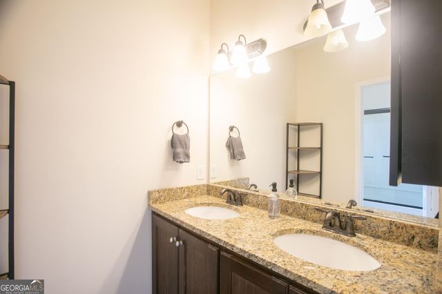 309 E 41st Street, Savannah, GA 31401