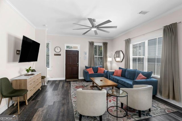 309 E 41st Street, Savannah, GA 31401