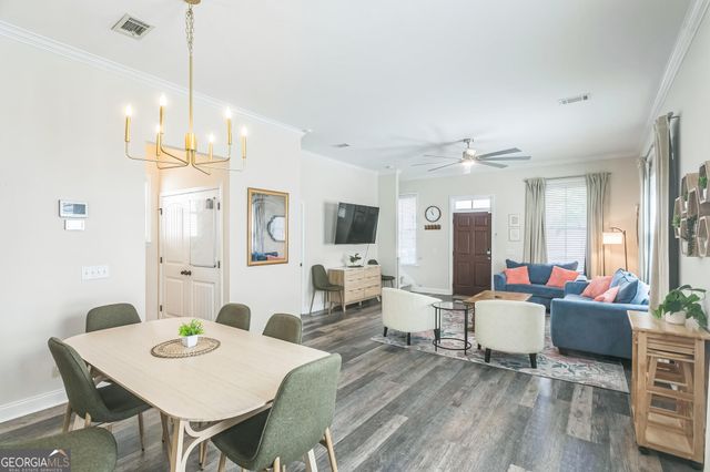 309 E 41st Street, Savannah, GA 31401