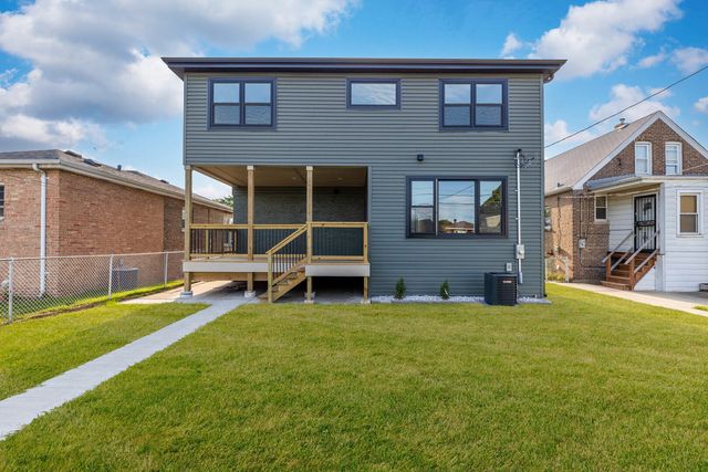 5721 S Newcastle Avenue, Chicago, IL 60638
