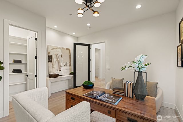 15019 SE 16th Street, Bellevue, WA 98007