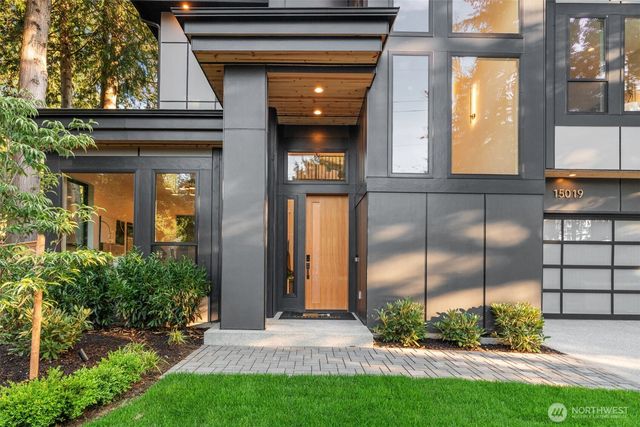 15019 SE 16th Street, Bellevue, WA 98007