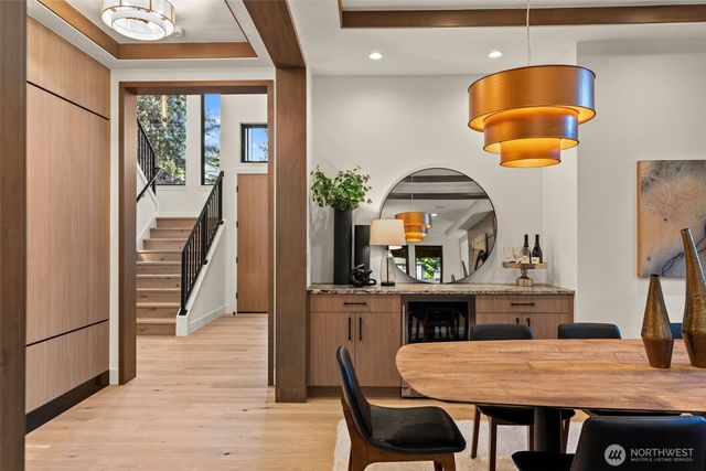 15019 SE 16th Street, Bellevue, WA 98007