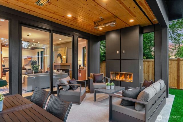 15019 SE 16th Street, Bellevue, WA 98007