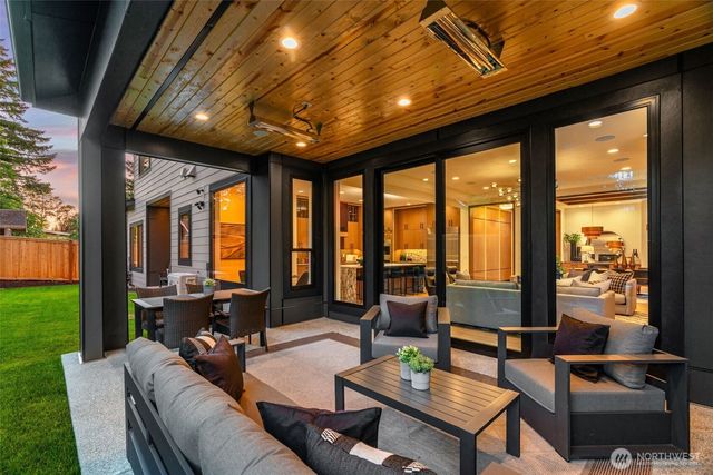 15019 SE 16th Street, Bellevue, WA 98007
