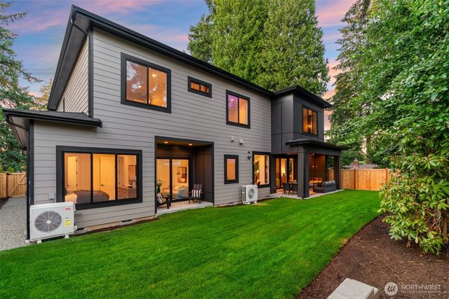 15019 SE 16th Street, Bellevue, WA 98007