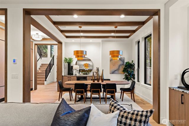 15019 SE 16th Street, Bellevue, WA 98007