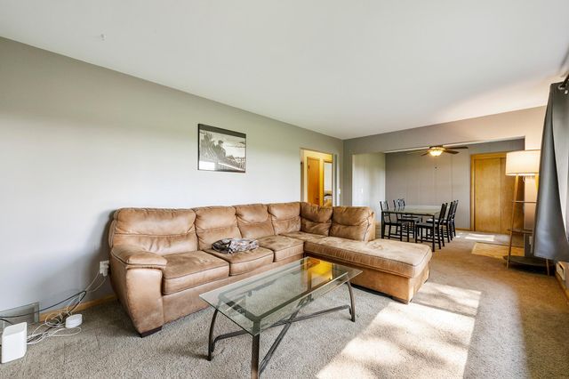 9330 Flintwood Street NW, Coon Rapids, MN 55433