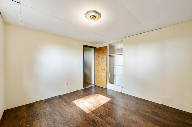 9330 Flintwood Street NW, Coon Rapids, MN 55433