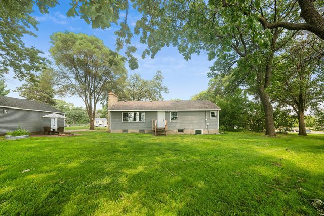 9330 Flintwood Street NW, Coon Rapids, MN 55433