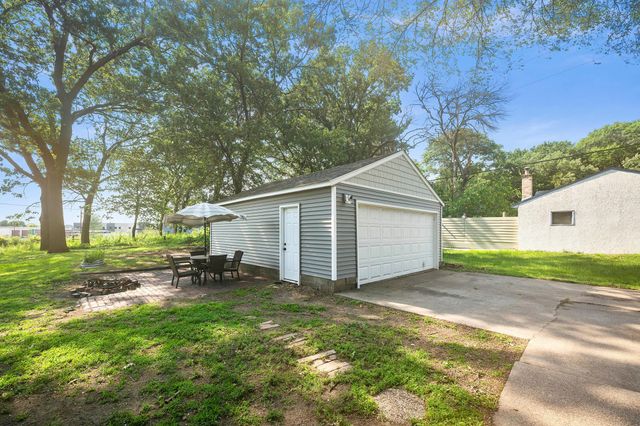 9330 Flintwood Street NW, Coon Rapids, MN 55433