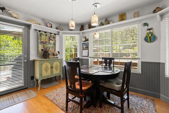 10640 Sunrise Ridge Cir, Auburn, CA 95603
