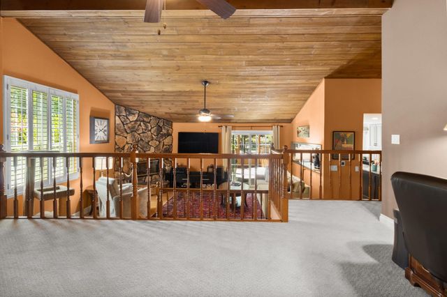 10640 Sunrise Ridge Cir, Auburn, CA 95603