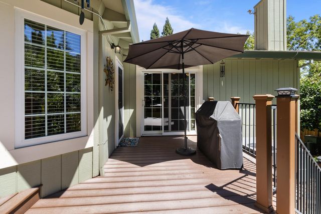 10640 Sunrise Ridge Cir, Auburn, CA 95603