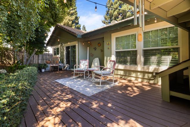 10640 Sunrise Ridge Cir, Auburn, CA 95603