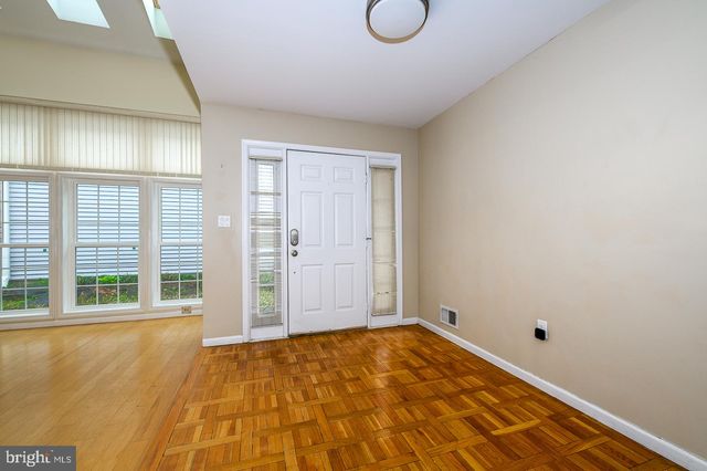 28 STONEBRIDGE LA, Princeton, NJ 08540