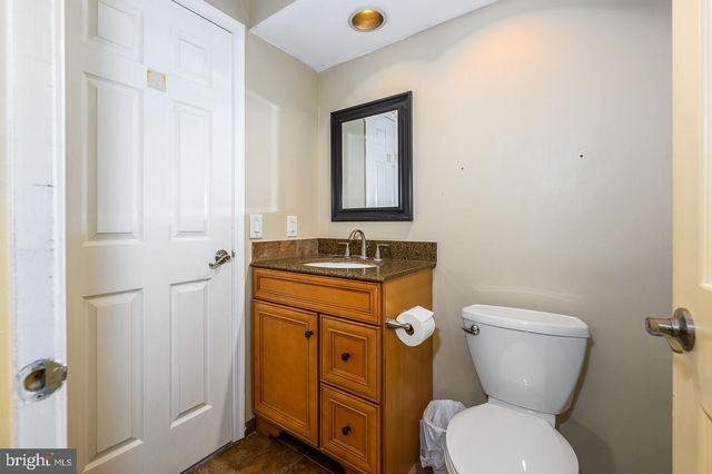 28 STONEBRIDGE LA, Princeton, NJ 08540