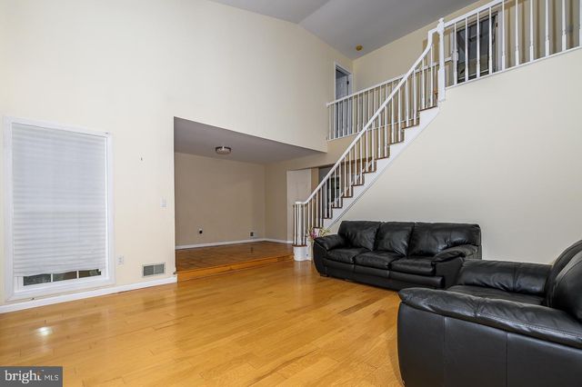 28 STONEBRIDGE LA, Princeton, NJ 08540