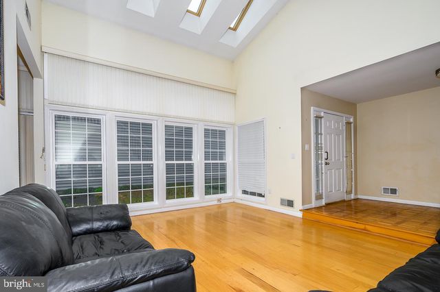 28 STONEBRIDGE LA, Princeton, NJ 08540