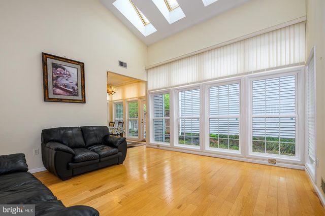 28 STONEBRIDGE LA, Princeton, NJ 08540