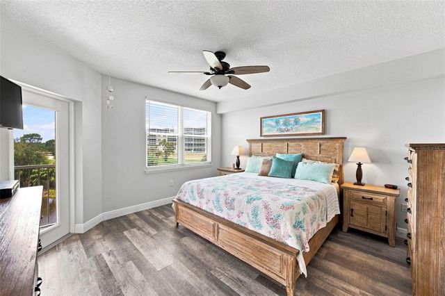 960 STARKEY ROAD 7205, Largo, FL 33771