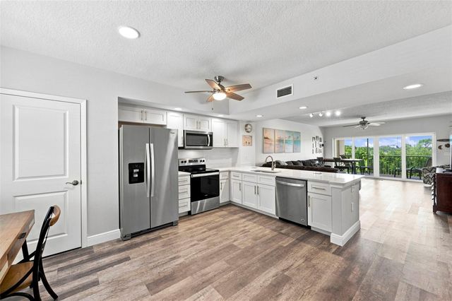 960 STARKEY ROAD 7205, Largo, FL 33771