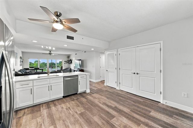 960 STARKEY ROAD 7205, Largo, FL 33771
