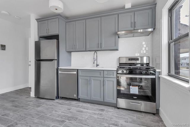 105 Long Beach Road A, Hempstead, NY 11550