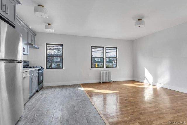 105 Long Beach Road A, Hempstead, NY 11550