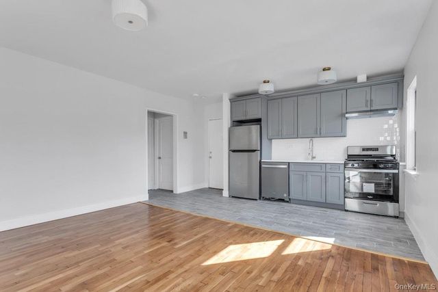 105 Long Beach Road A, Hempstead, NY 11550