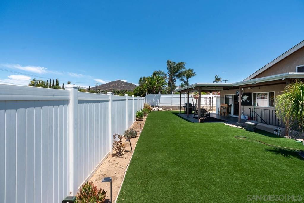 Image 25 of property listing at 6248 Spruce Lake, San Diego, CA 92119