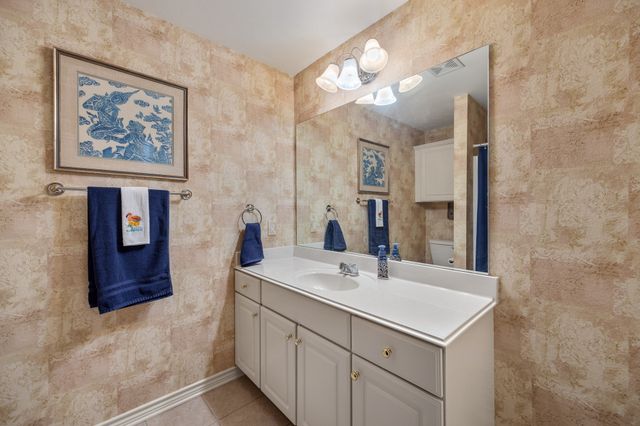 1521 Rice Road L104, Tyler, TX 75703