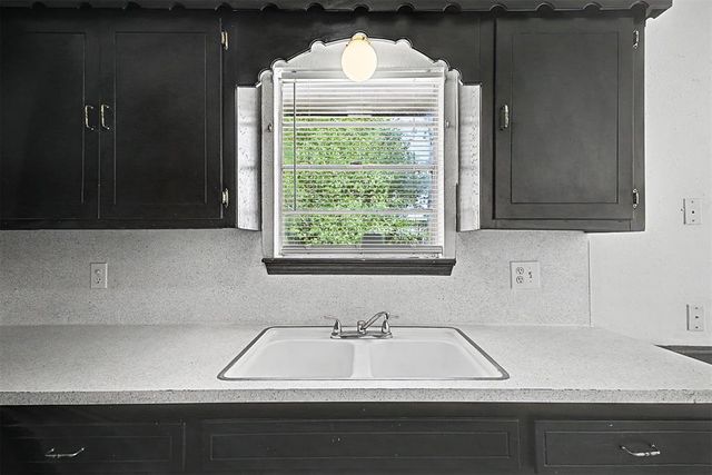 716 Lloyd Avenue, Oklahoma City, OK 73130