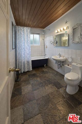 8118 Ranchito Avenue, Panorama City (los Angeles), CA 91402