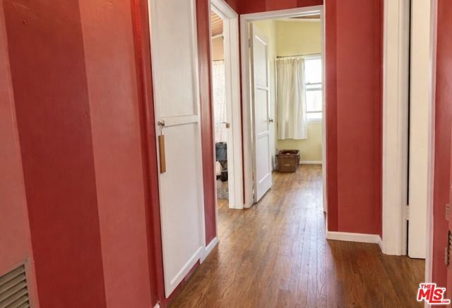 8118 Ranchito Avenue, Panorama City (los Angeles), CA 91402