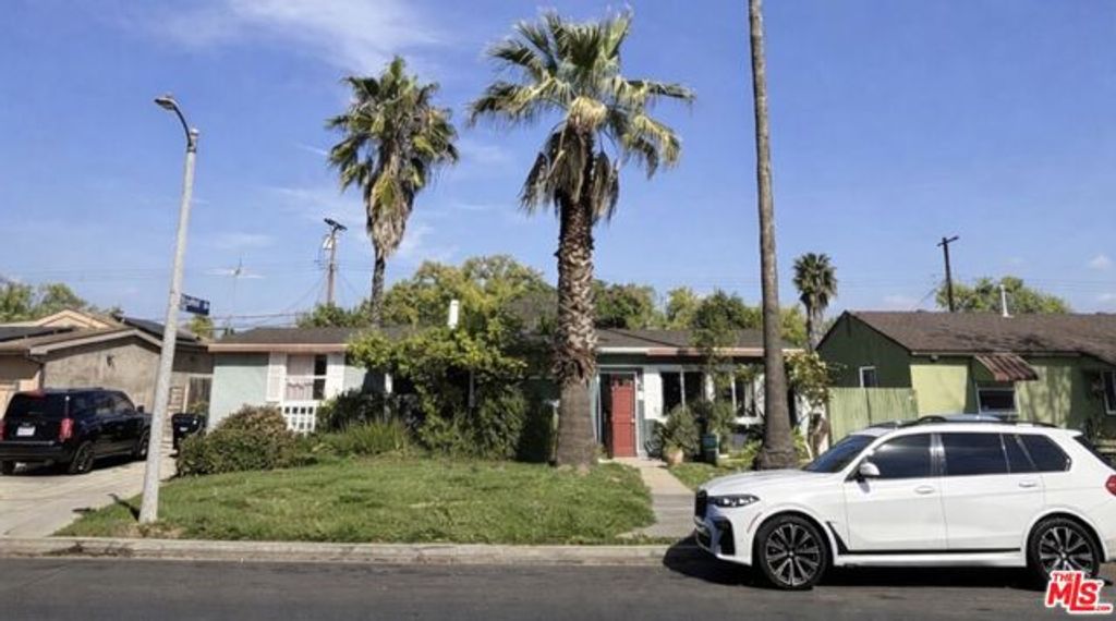 8118 Ranchito Avenue, Panorama City (los Angeles), CA 91402