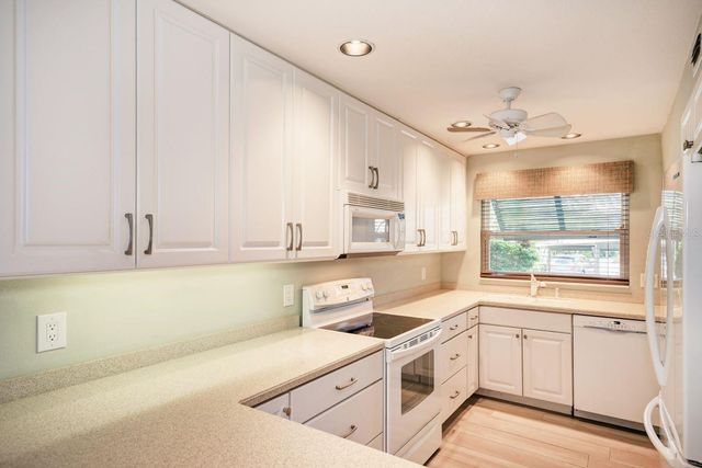 4660 OCEAN BOULEVARD G1, Sarasota, FL 34242