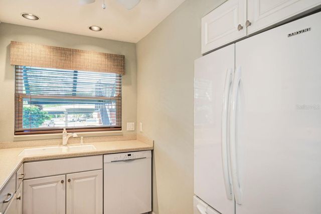 4660 OCEAN BOULEVARD G1, Sarasota, FL 34242