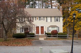 436 Wellman Ave 436, Chelmsford, MA 01863