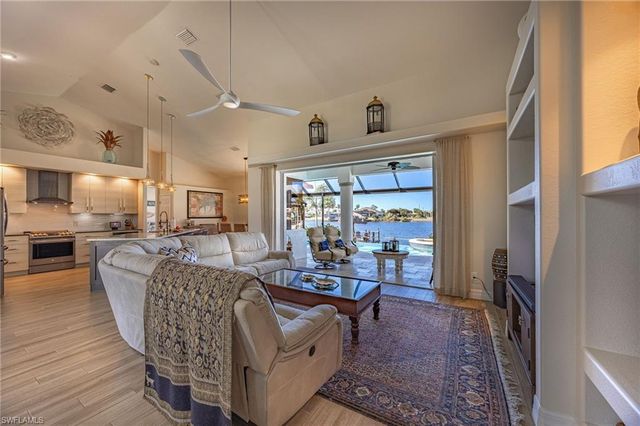 3102 NW 42nd PL, Cape Coral, FL 33993